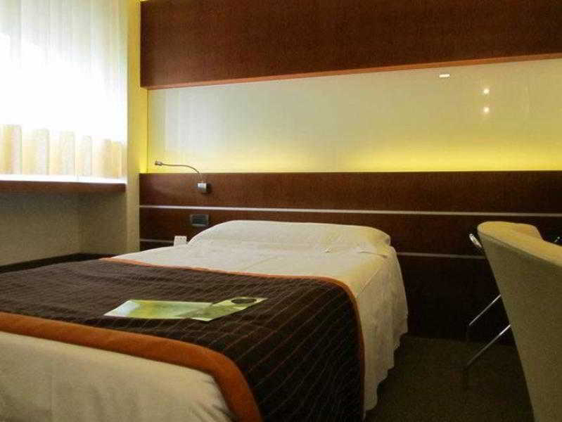 Best Western Madison Hotel Milan Room photo